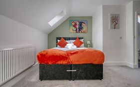 Luxurious Birmingham Home Private Parking Wifi - Near To Nec And Qeh