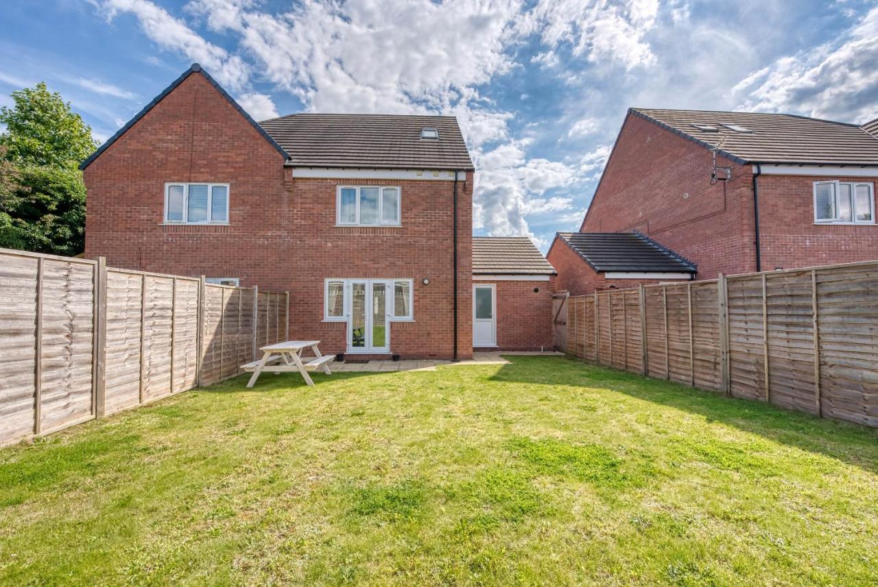 Luxurious Birmingham Home Private Parking Wifi - Near To Nec And Qeh Exterior photo