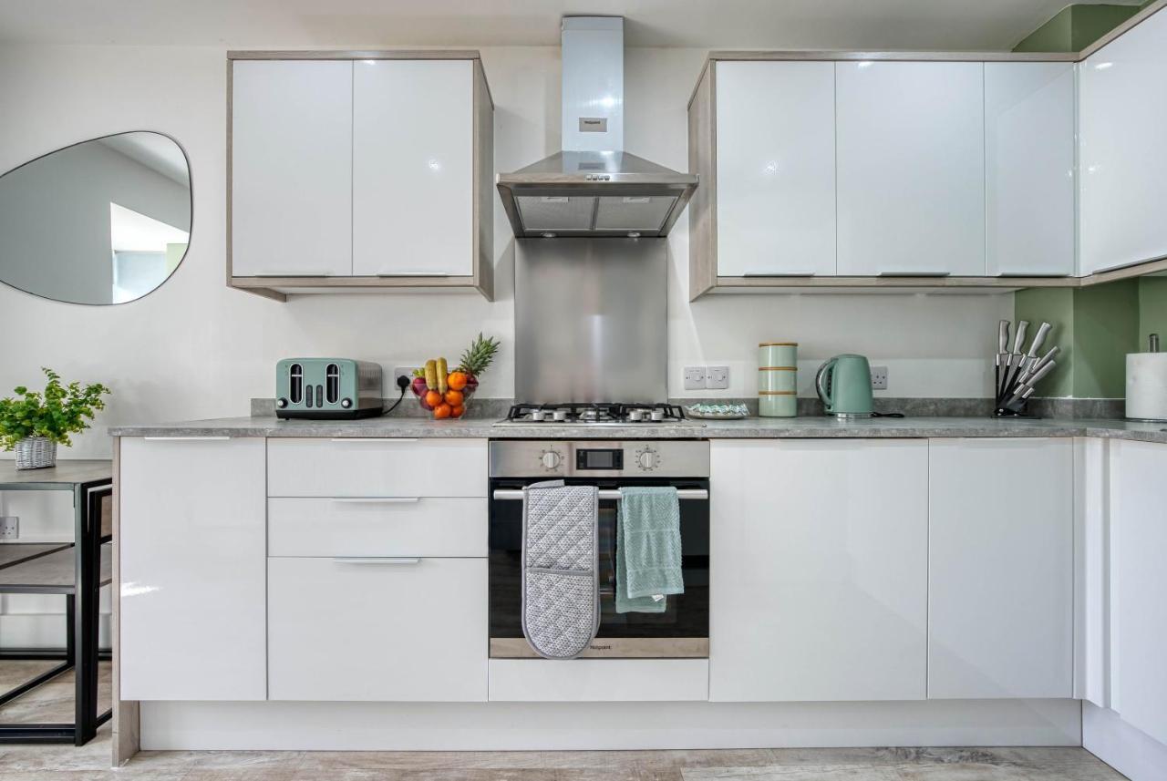 Luxurious Birmingham Home Private Parking Wifi - Near To Nec And Qeh Exterior photo