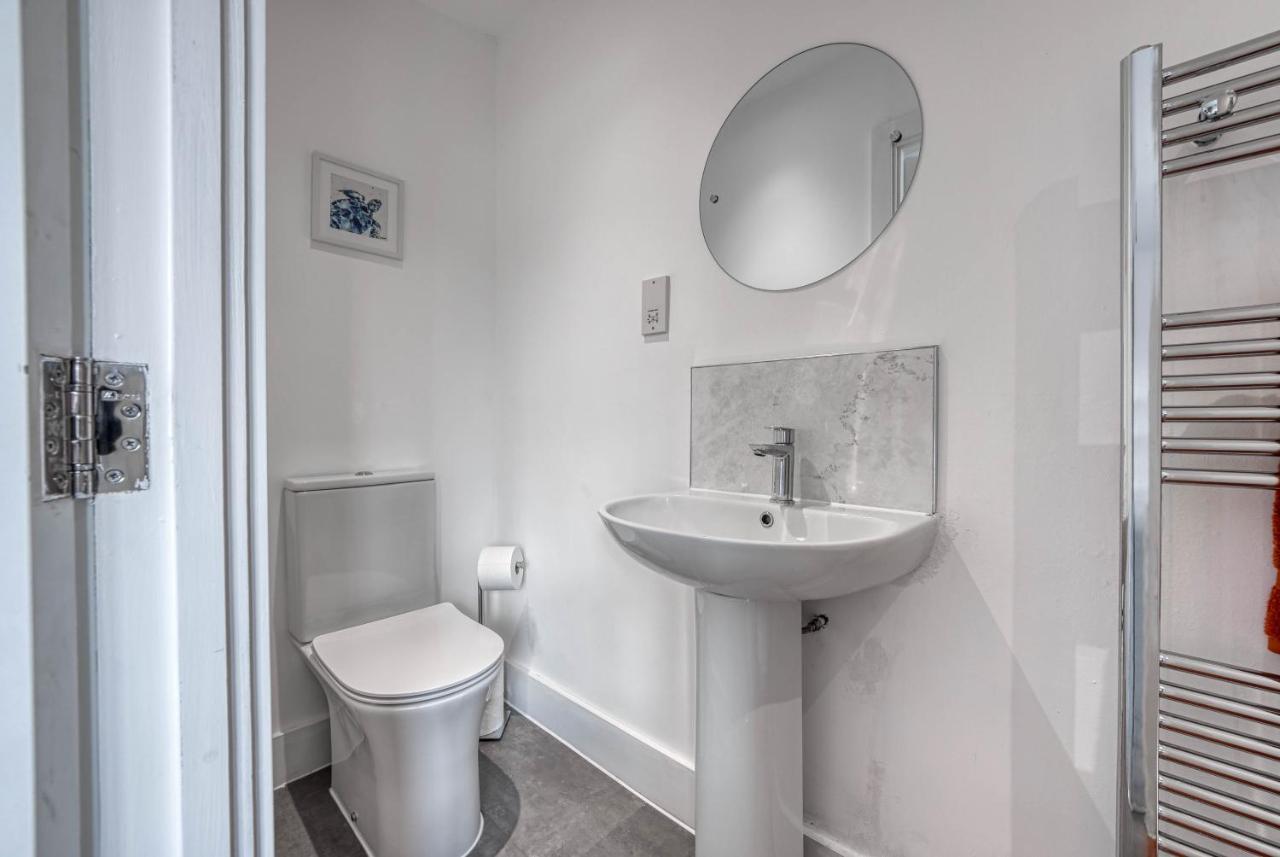 Luxurious Birmingham Home Private Parking Wifi - Near To Nec And Qeh Exterior photo