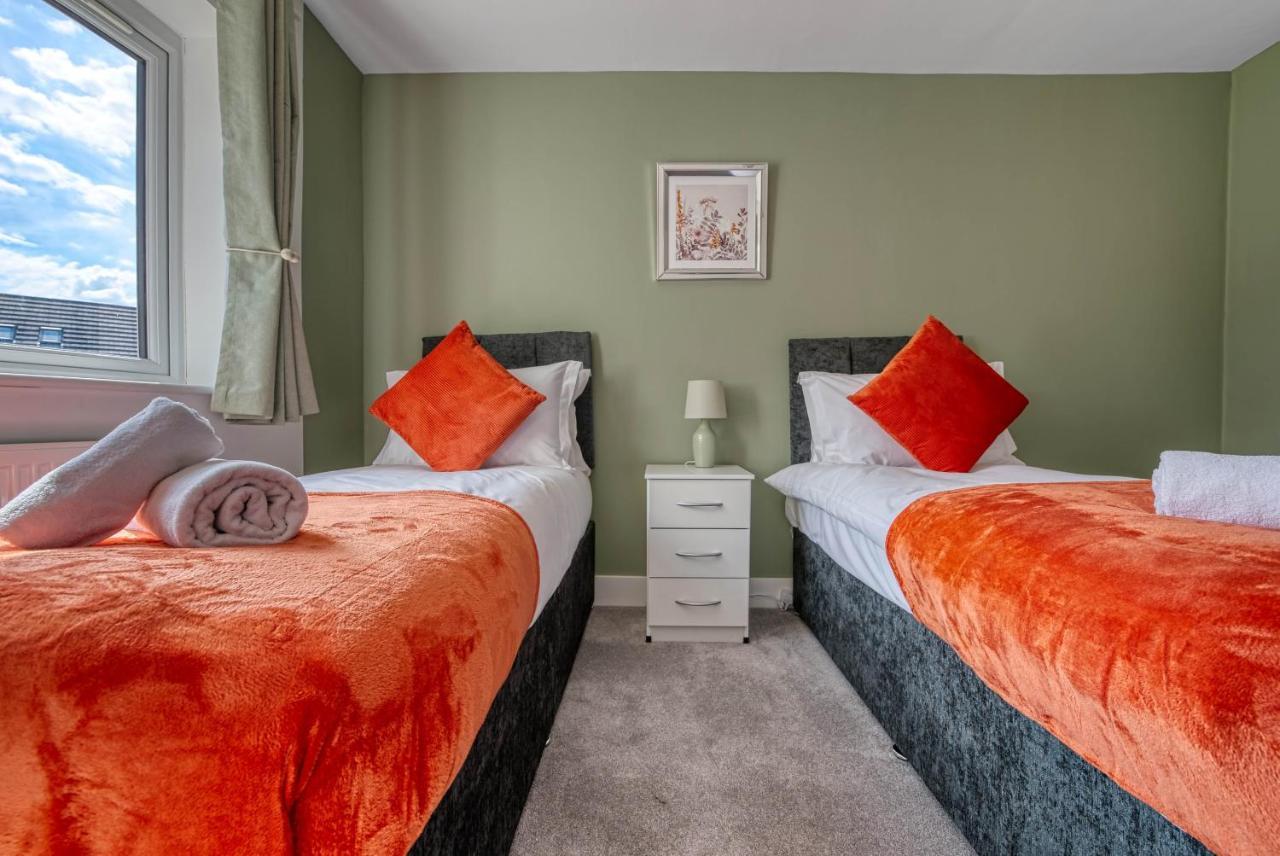 Luxurious Birmingham Home Private Parking Wifi - Near To Nec And Qeh Exterior photo